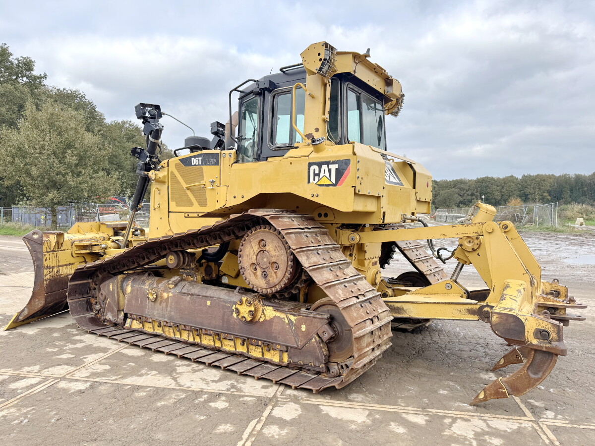 Caterpillar D6T 2010 21 T
