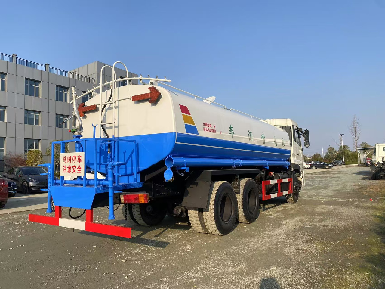 Tank truck DONGFENG 20000L water truck Sprinkler 2021 20 T