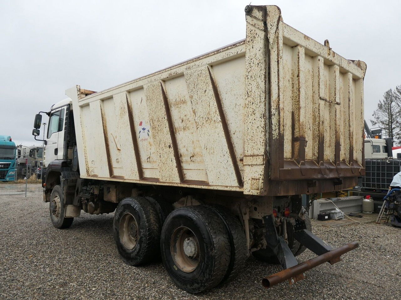 Tipper MAN TGA 33.390 2006