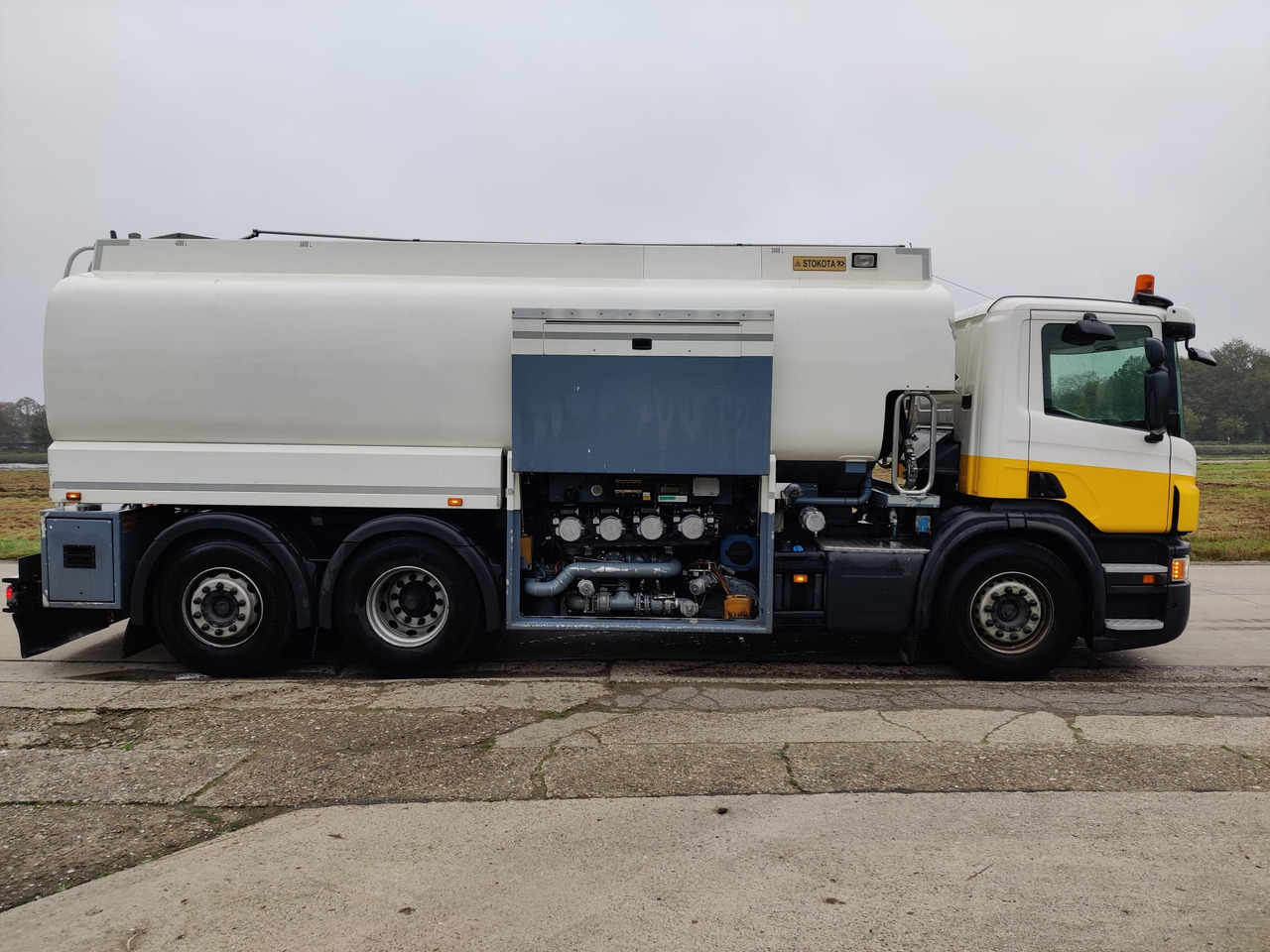 Tank truck SCANIA P400 2015 18000 L
