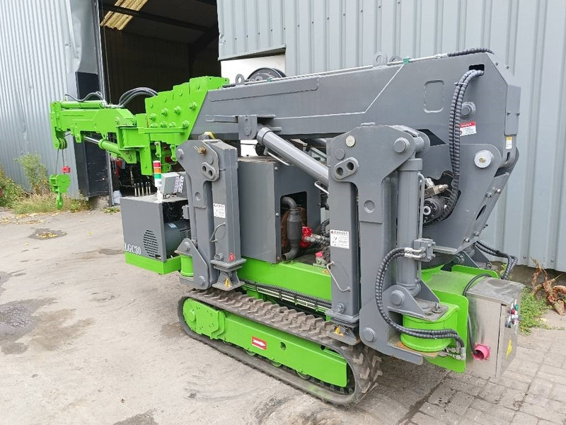 SPIDER CRANE MAEDA WCM LGC30 8,5 M 3 T 2020